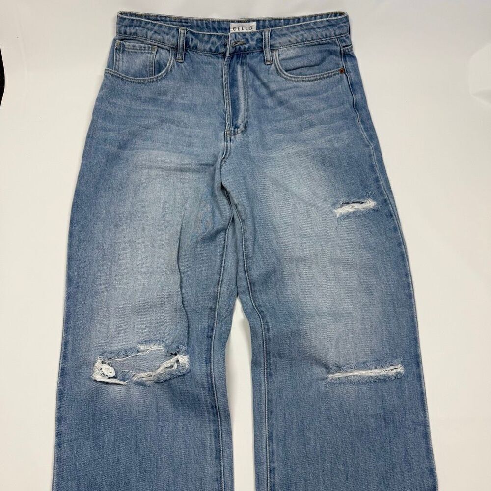 Cello distressed high rise 100% cotton wide leg Women jean size 9